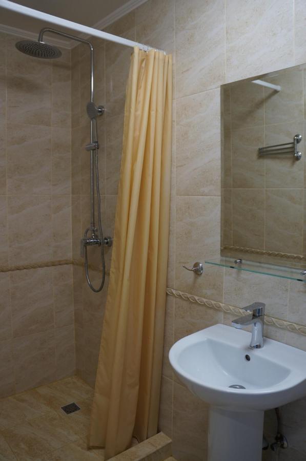 Franko93 Otel Berehove  Dış mekan fotoğraf